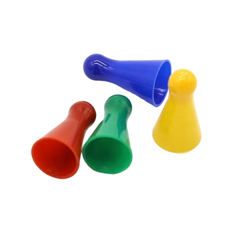 Raznobojni plastični Ludo pijuni