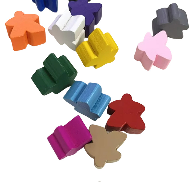 Raznobojni drveni dodaci za igre meeple pješaka