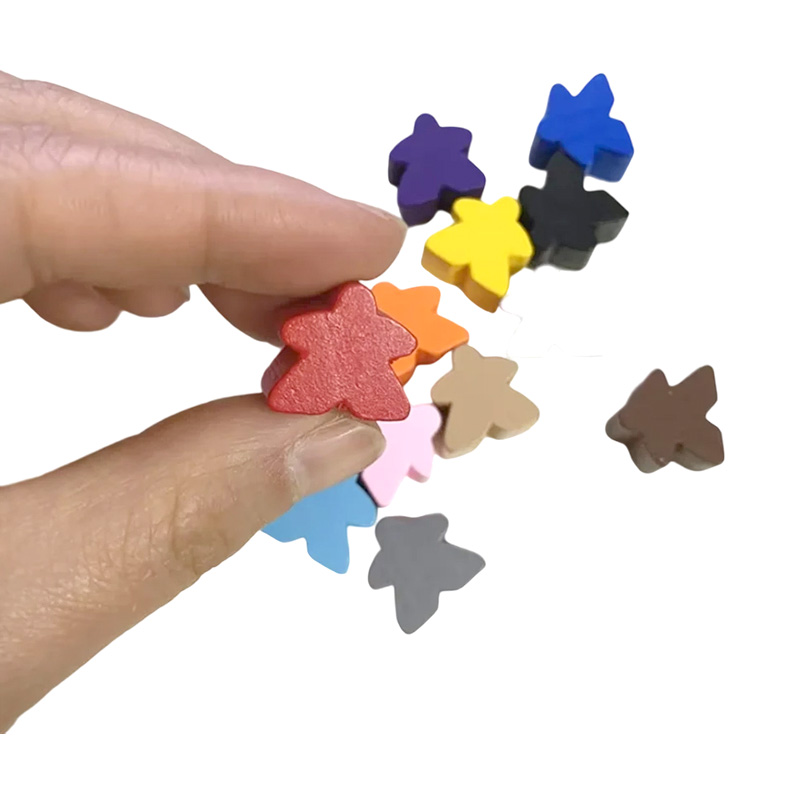 Raznobojni drveni dodaci za igre meeple pješaka