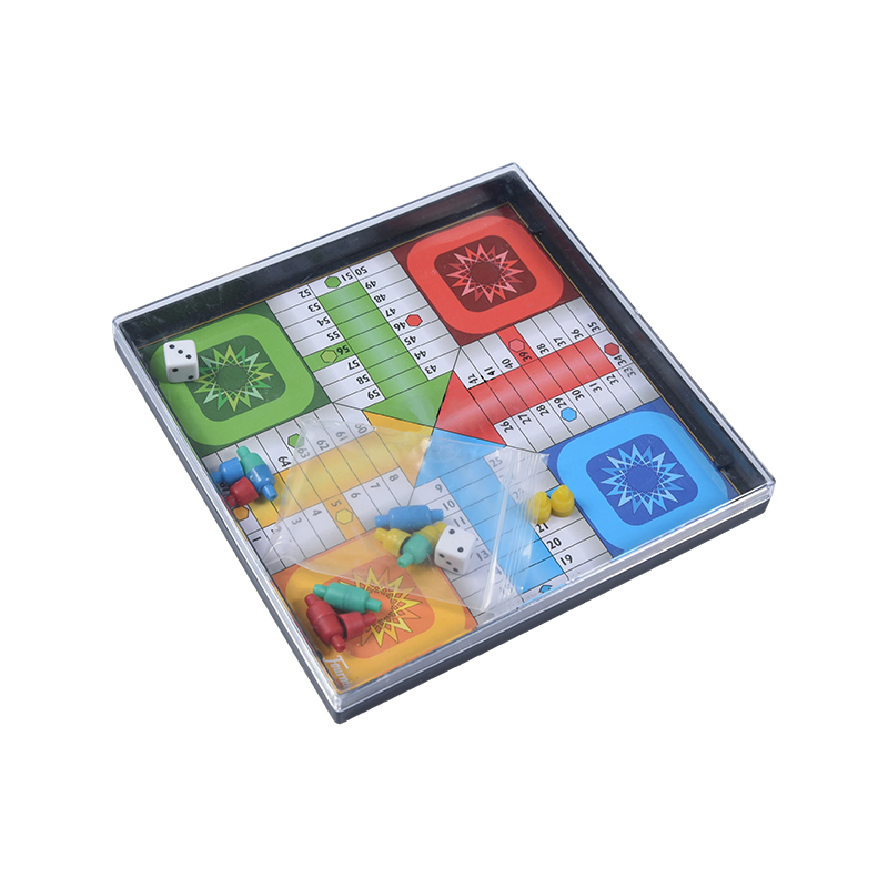 Prijenosna plastična kutija Klasična igra letećeg šaha (Ludo).